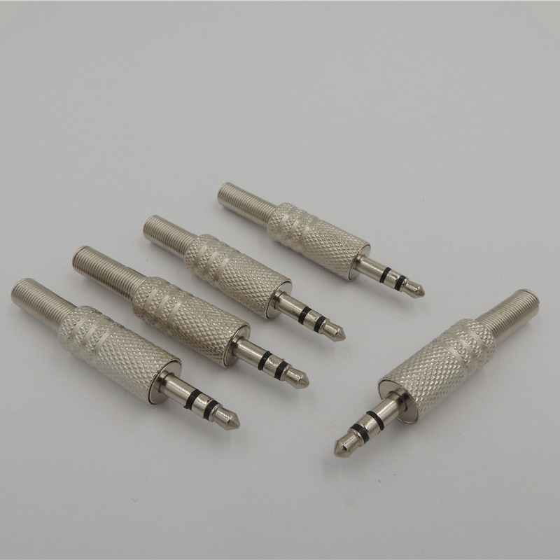 3.5mm stereo plug